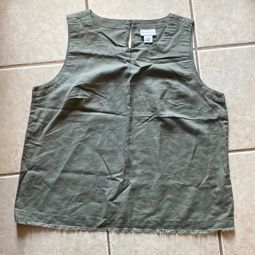 NWOT Liz Claiborne Olive Green Linen Top